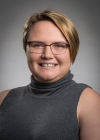 Headshot - Tarah Cavallaro